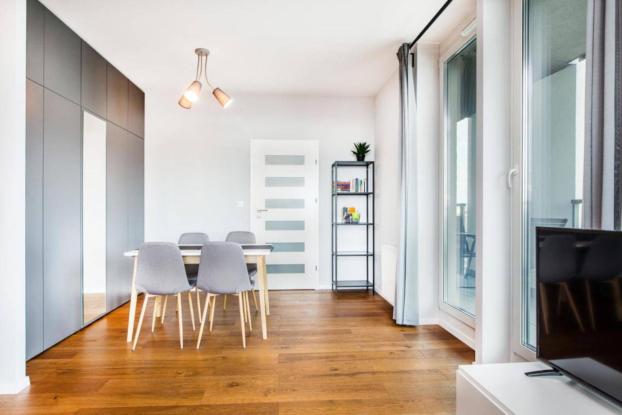 Mogilska Tower Apartments Near Tauron Arena By Inpoint - Free Underground Parking Krakow Bagian luar foto