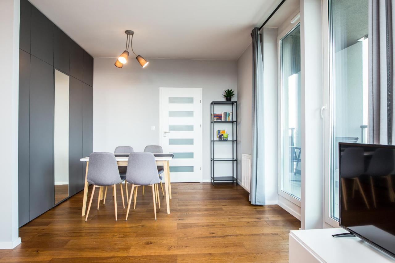 Mogilska Tower Apartments Near Tauron Arena By Inpoint - Free Underground Parking Krakow Bagian luar foto