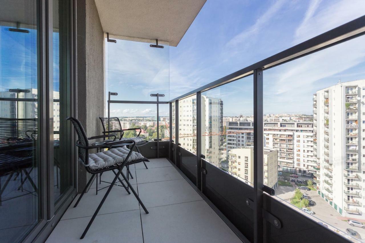 Mogilska Tower Apartments Near Tauron Arena By Inpoint - Free Underground Parking Krakow Bagian luar foto