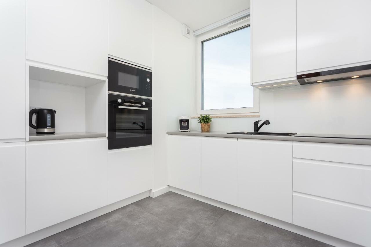 Mogilska Tower Apartments Near Tauron Arena By Inpoint - Free Underground Parking Krakow Bagian luar foto